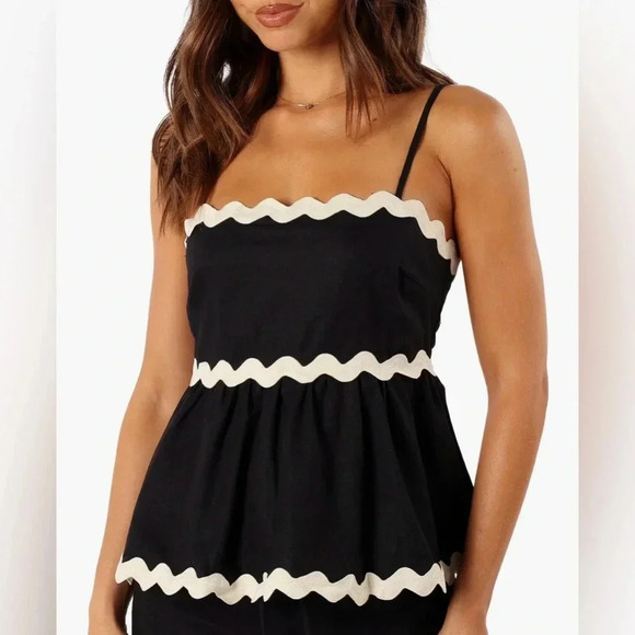 Petal & Pup Other - Petal & Pup Mollymook Rickrack Trim Sleeveless Peplum Top W/katy Shorts  Small